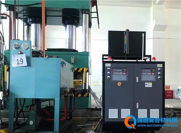 碳纖維模壓成型油溫機，RTM模溫機
